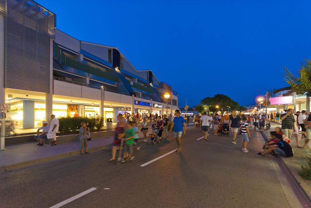 Appartamenti Sole Bibione Buitenkant foto